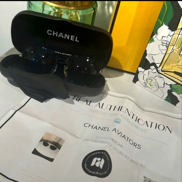 Chanel Crystal 4121-B 126/87 56-14-130mm Aviator Sunglasses with Case & COA - Picture 4 of 6